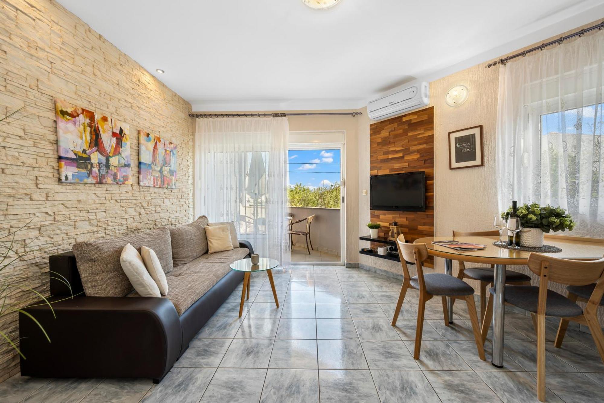 Aquarius Apartments - Beachside With Heated Pool 보디체 외부 사진
