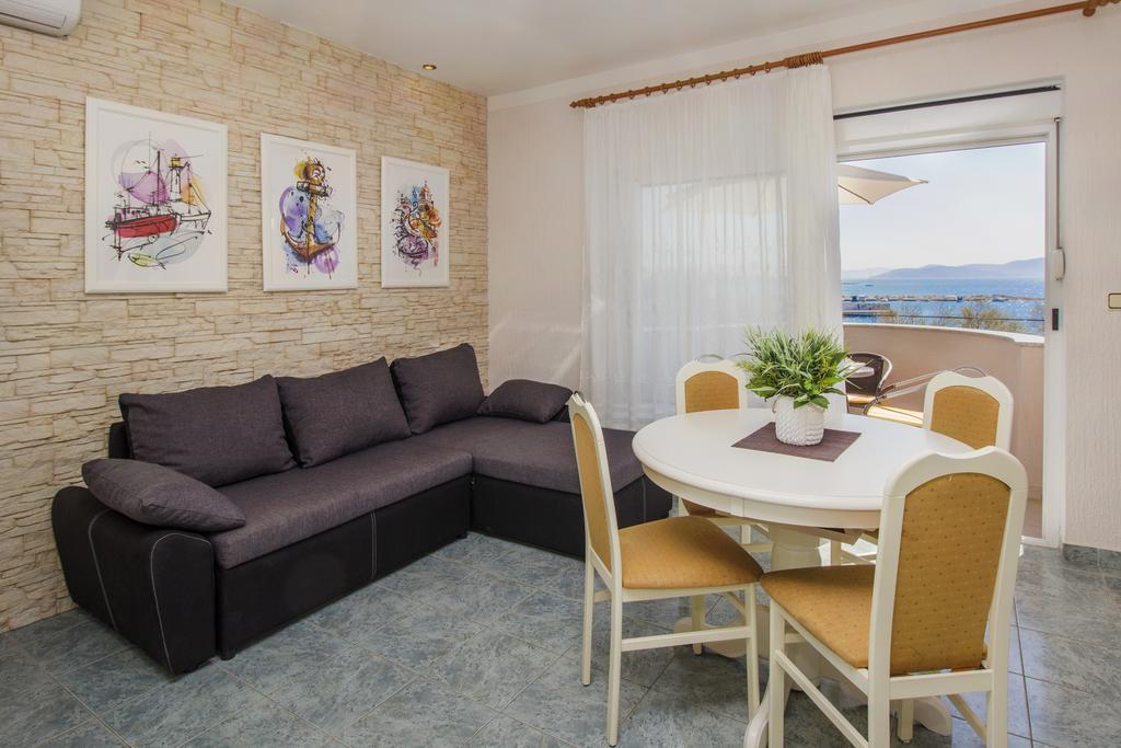 Aquarius Apartments - Beachside With Heated Pool 보디체 외부 사진